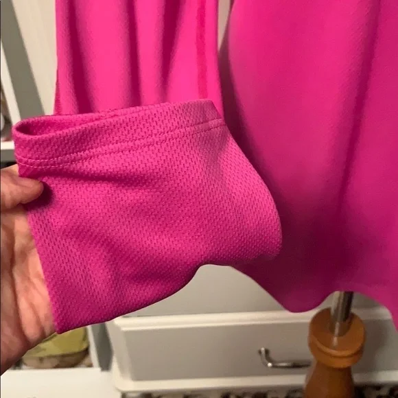 Under armour pink 1/4 zip, hidden key pocket, med - Picture 4 of 11